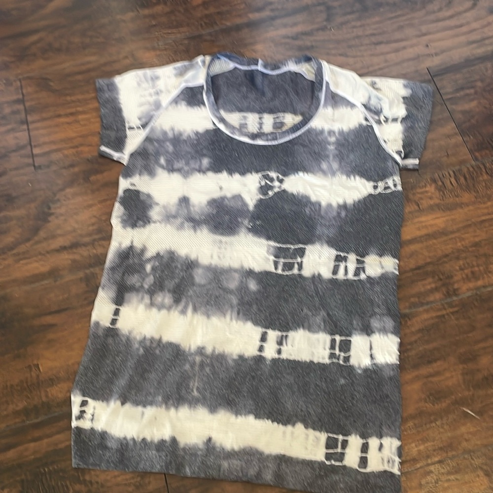 Lululemon tie dye swiftly tech shirt